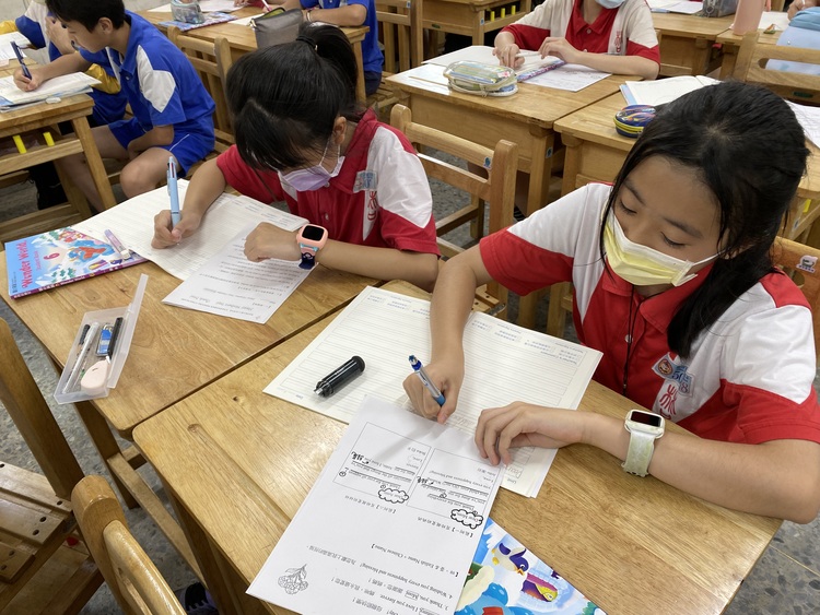 112學年度五年級Mother's Day節慶教學活動圖片
